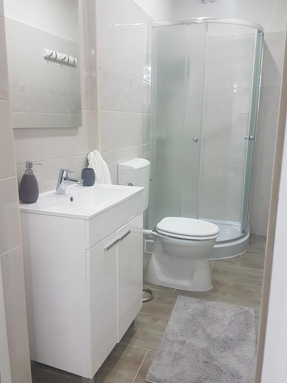 בודפשט Little Luxury Apartment מראה חיצוני תמונה